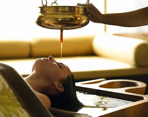 Massage Ayurvédique Secondigny - Soin exclusif du cuir chevelu chez Studio 9